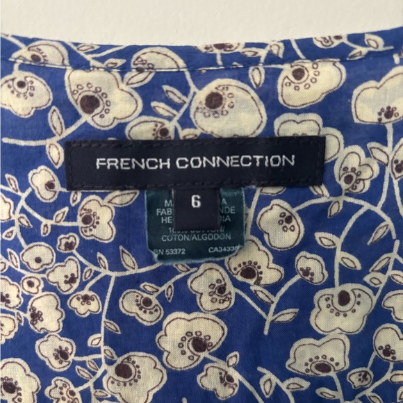 Blue floral French Connection short sleeve blouse with covered button details - Picture 3 of 4